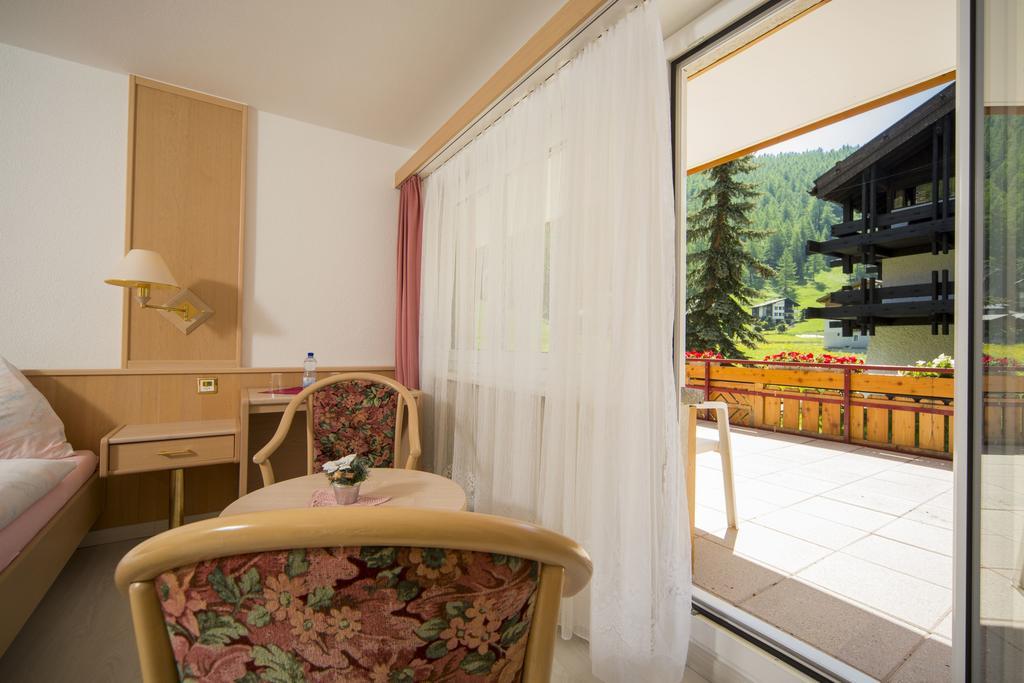 Wellness- Und Schneesporthotel Christiania Saas-Almagell Dış mekan fotoğraf