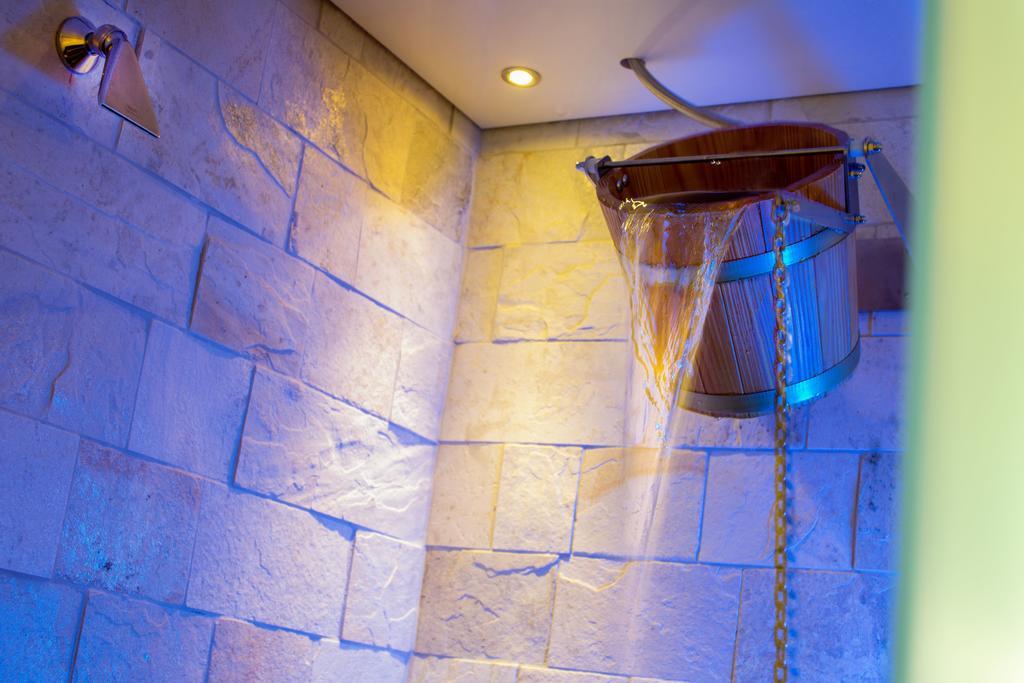 Wellness- Und Schneesporthotel Christiania Saas-Almagell Dış mekan fotoğraf