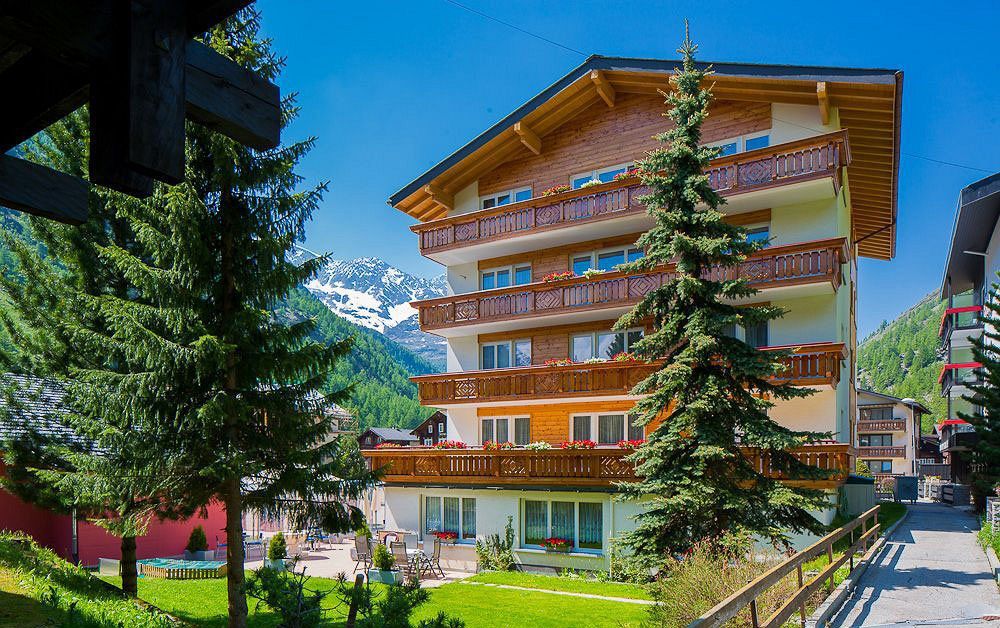 Wellness- Und Schneesporthotel Christiania Saas-Almagell Dış mekan fotoğraf