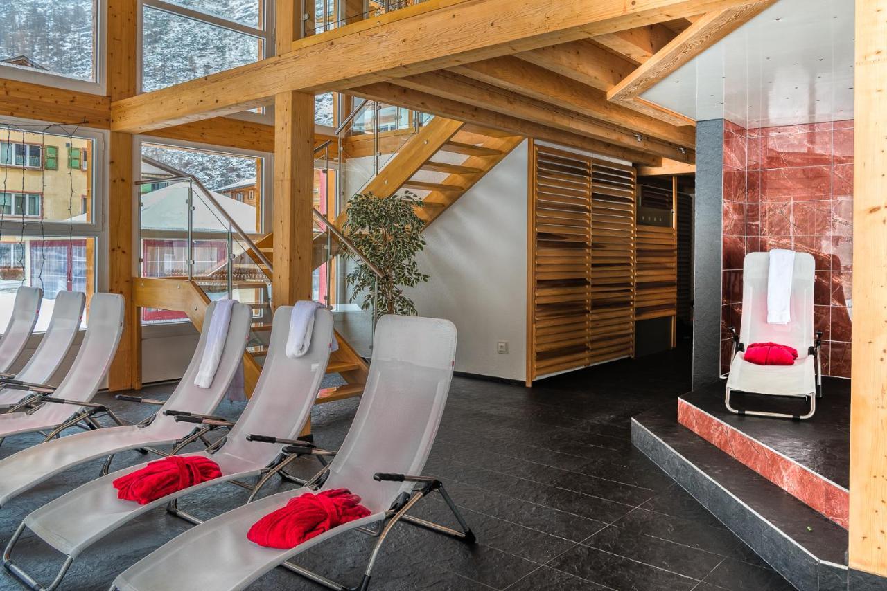 Wellness- Und Schneesporthotel Christiania Saas-Almagell Dış mekan fotoğraf
