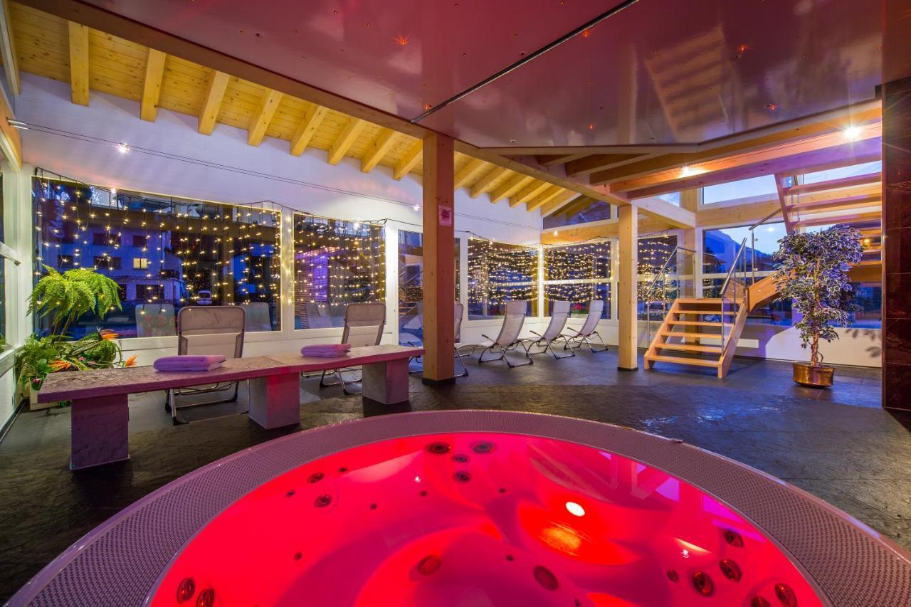 Wellness- Und Schneesporthotel Christiania Saas-Almagell Dış mekan fotoğraf